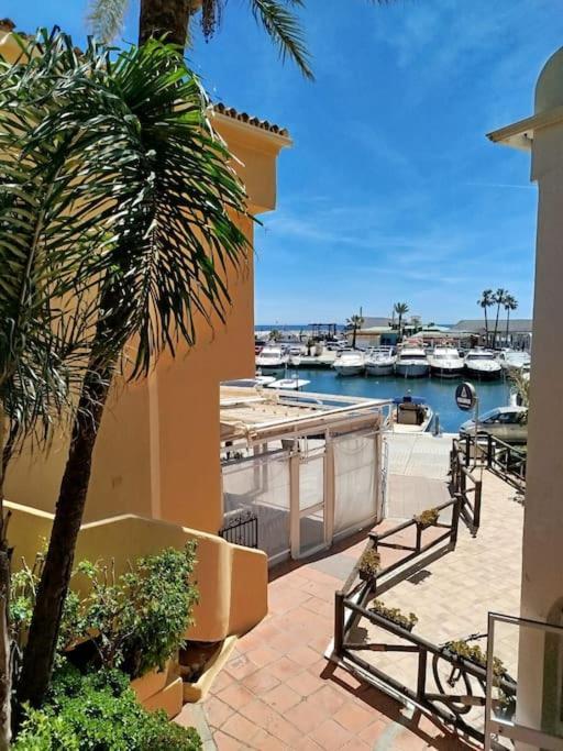 Casita Junto Al Mar En El Puerto De Cabopino Villa Marbella Exterior photo
